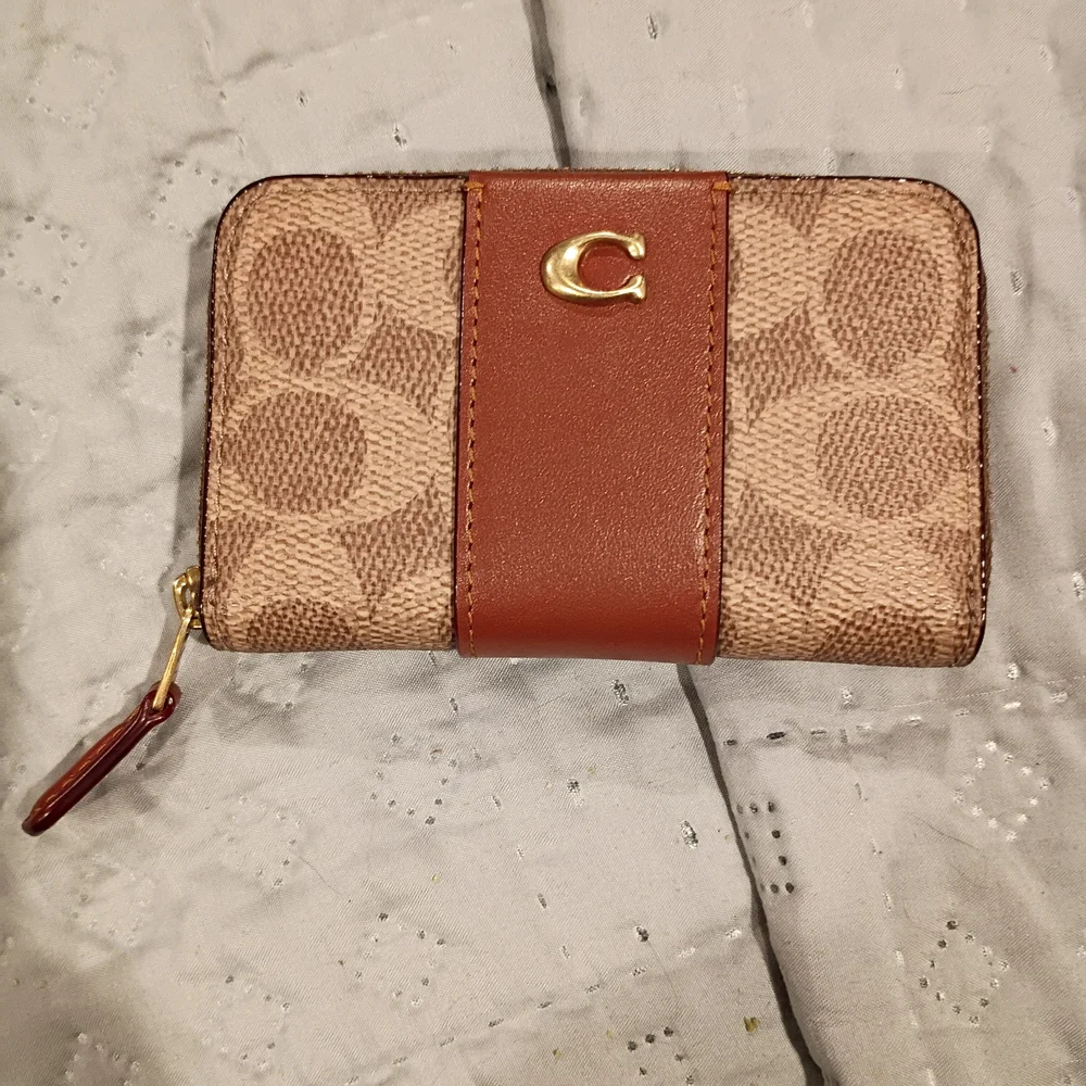 Coach Small Zip Wallet in Tan and Brown